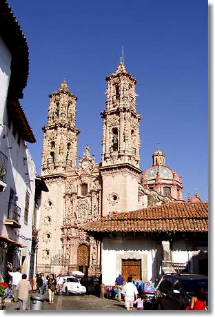 Umkreissuche: Taxco - Kirche Santa Prisca